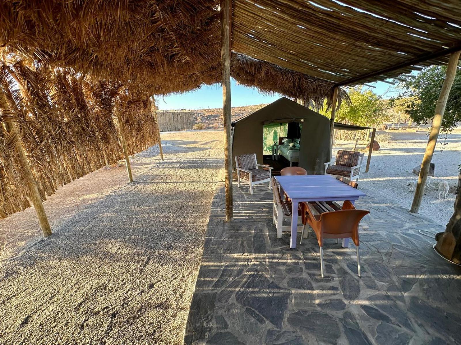 Daureb Isib Campsite And B&B Uis Экстерьер фото