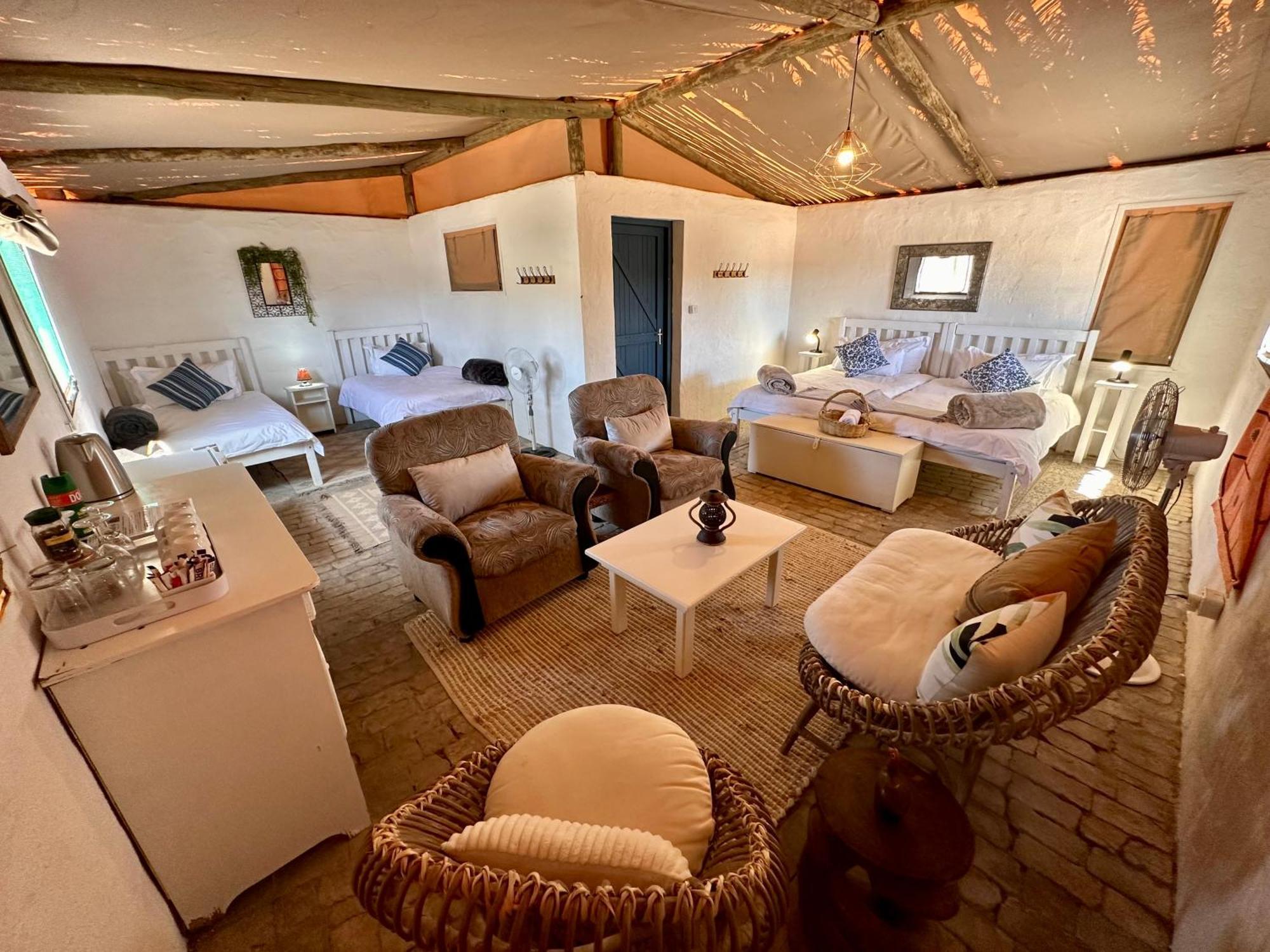 Daureb Isib Campsite And B&B Uis Экстерьер фото