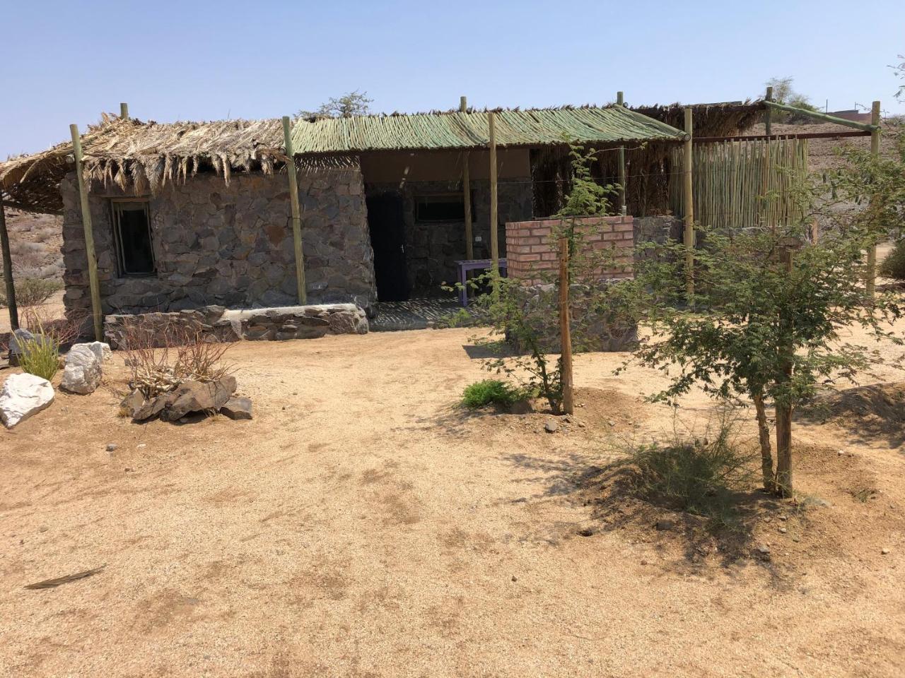Daureb Isib Campsite And B&B Uis Экстерьер фото